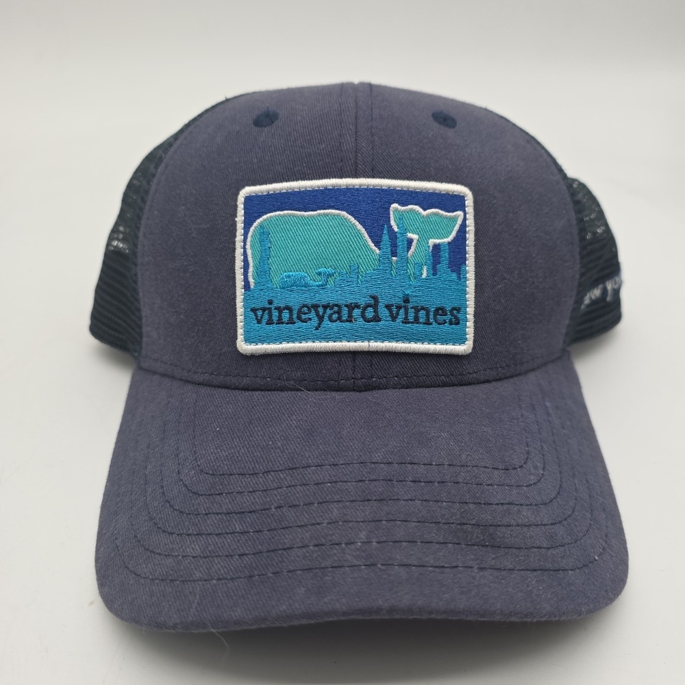 Vineyard Vines Trucker Hat Snapbavk Blue Whale Patch Palm City Scene New York